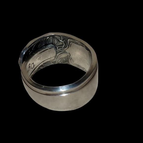 Vintage Flatware Hand Forged Spoon Ring Size 8.5 - Picture 3 of 4